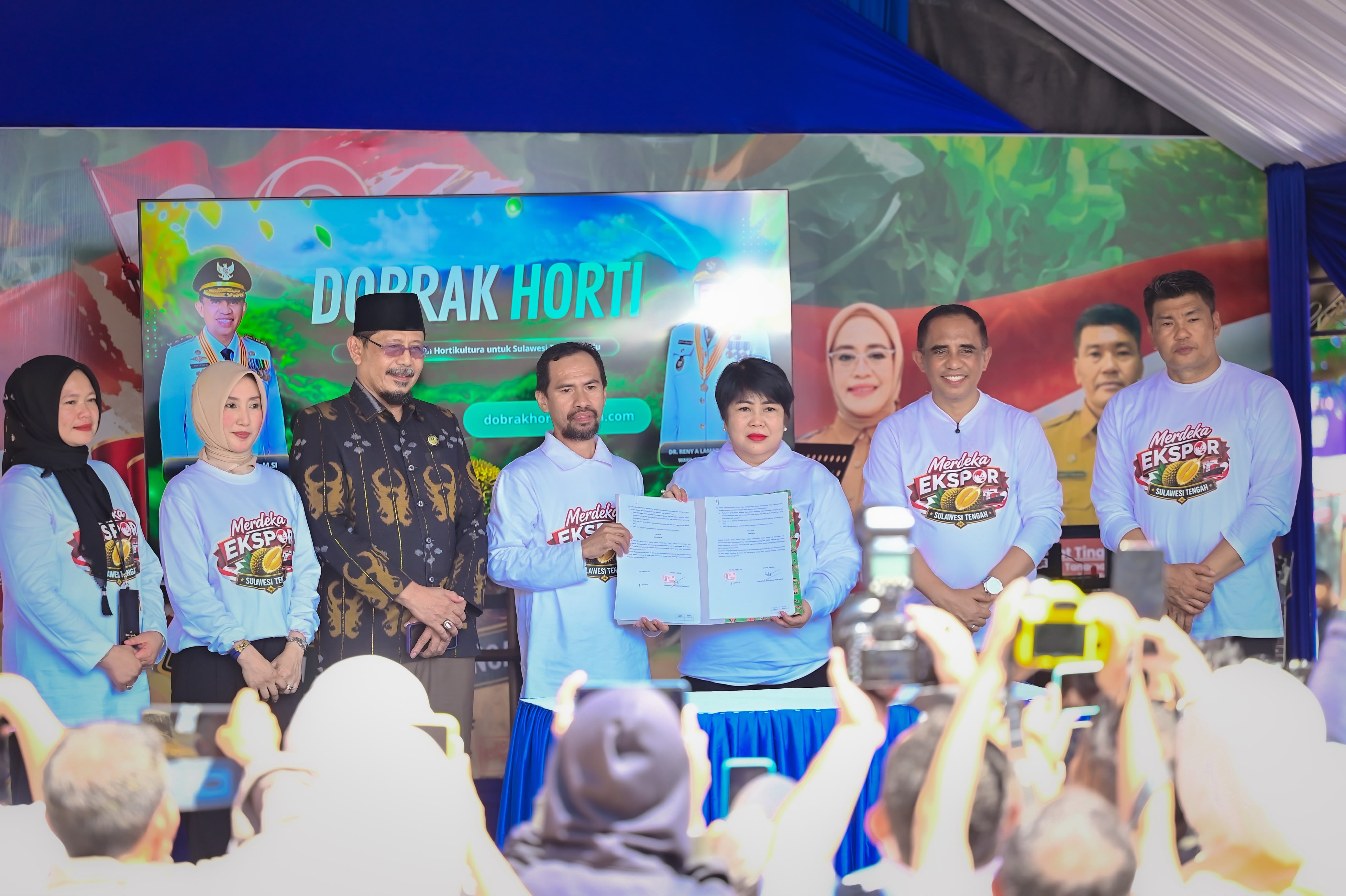 Gubernur Anwar Hafid Dorong Sulteng Jadi “Raja Durian Dunia”