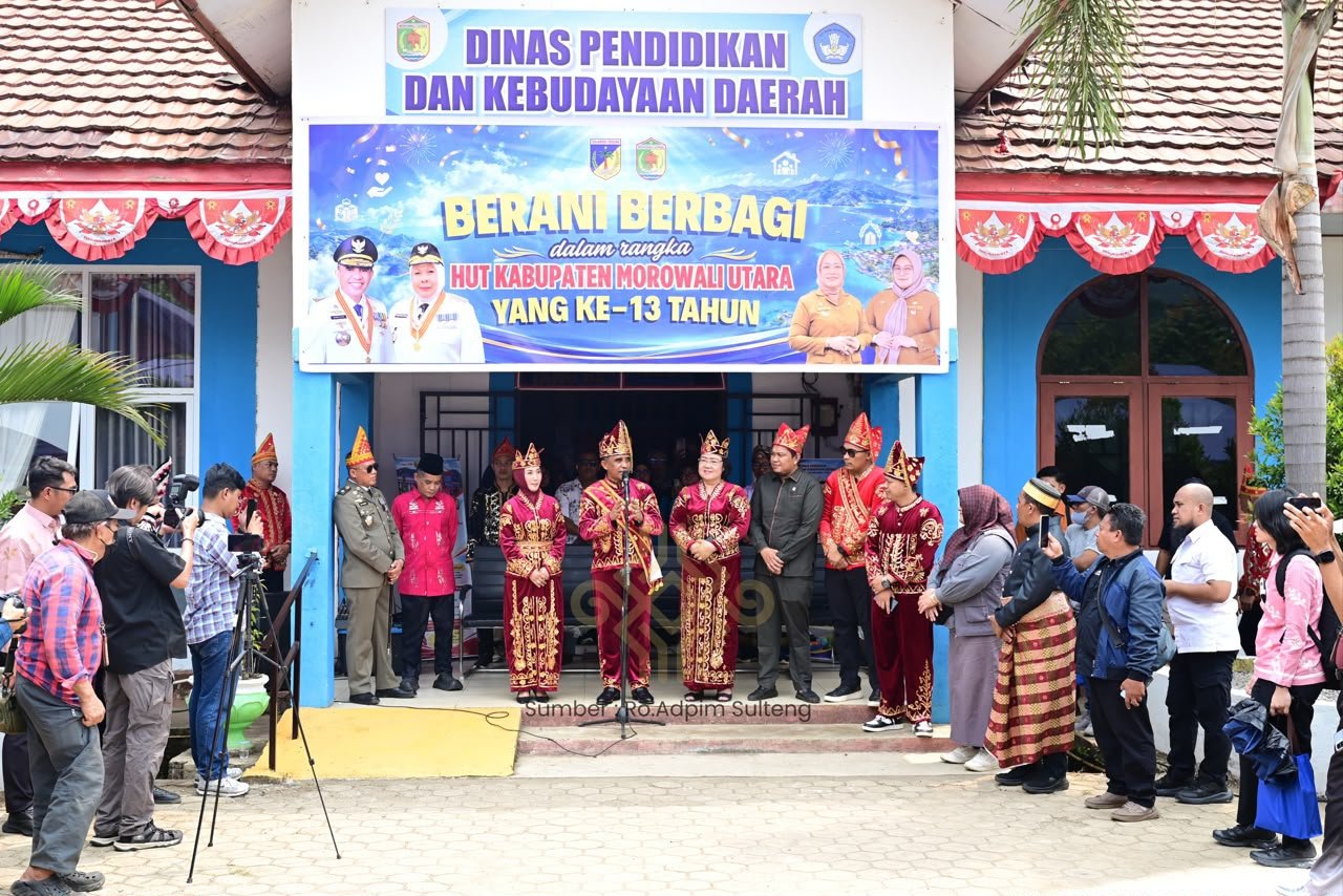 Berani Berbagi, Gubernur Sulteng Anwar Hafid Salurkan 5.000 Paket Sembako untuk Warga Morowali Utara