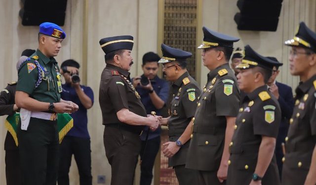 Jaksa Agung Lantik 6 Pejabat Utama,Wakil Jaksa Agung,Jampidsus dan Staf Ahli