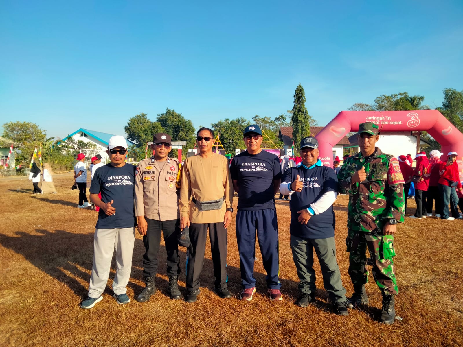 Sambut HUT RI ke-81,Diaspora To Moncongkomba Karang Taruna Gassing Gau : Laksanakan Jalan Santai dan Lomba