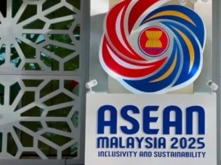 Anwar,Thaksin bertemu Sultan Brunei Bahas Sejumlah isu Mendesak ASEAN