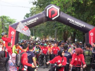Bupati Takalar Mengucapkan Selamat Memperingati HUT Bhayangkara ke-79 dan Lepas Ribuan Peserta Fun Bike