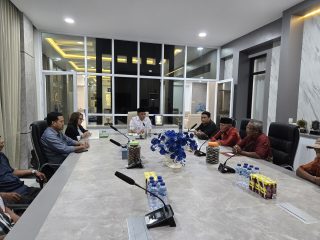 Warga Morowali Utara Mengadu ke Gubernur Sulteng : PT.Karunia Alam Makmur Serobot Lahan Sawit