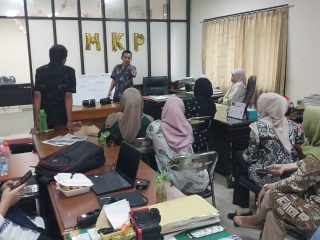 Biro Adpim Sulteng Latih PPPK Fotografi,Ilmu 5W+1H dan Penulisan Press Release