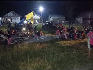 Tim RC dan Pusdalops BPBD Sulteng Bangun Tenda Pengungsian Warga Terdampak Gempa Poso