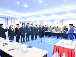 Resmi Lantik Komisioner KPID,Gubernur Anwar Hafid : Harap Kawal Informasi Berkualitas