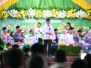Ribuan Warga Padati Maulid Akbar, Gubernur Anwar Hafid Doakan Keberkahan untuk Toli - Toli