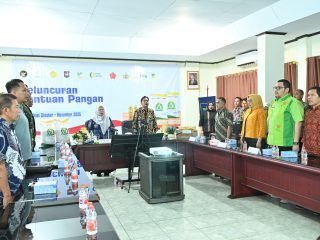 Launching Bantuan Pangan MINYAK KITA, Wagub Sulteng dr. Reny Puji Bulog Siap Beli Panen Petani
