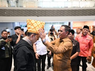 Gubernur Anwar Hafid Sambut Hangat Kedatangan Menteri Kebudayaan RI di Palu