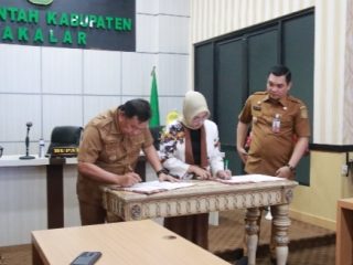 Perkuat Literasi Digital dan Kecerdasan AI,Bupati Takalar Daeng Manye Teken MoU Literasi Digital dengan KCI