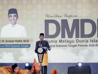 Tinggalkan Batu Bara, Gubernur Anwar Hafid Siapkan PLTS untuk Sulawesi Tengah Lebih Hijau